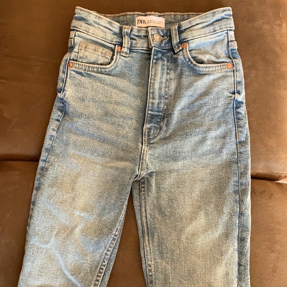 ZARA Vintage Hi-Rise Skinny Jeans - Picture 5 of 9
